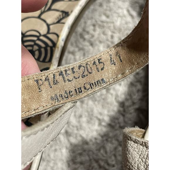 Fly London Sandals Ankle Strap Women's Size EU 41 US 10-10.5 White P141552015 - Picture 4 of 12